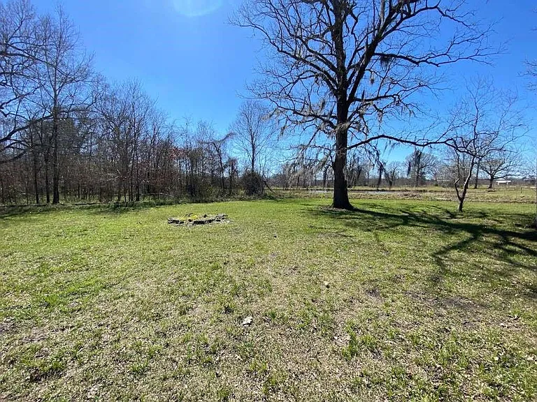 236 Adelaide Dr — Photo 4