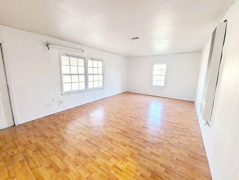 1st image of 5108 S Lindsay Ave