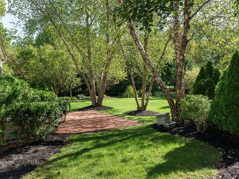 6237 Muirloch Ct S — Photo 43