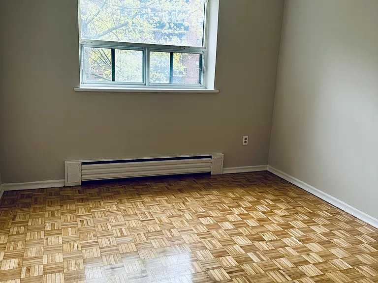 2340 Park Towers Ave — Photo 23