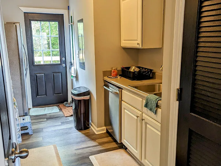 241 S Irwin St #29 — Photo 14
