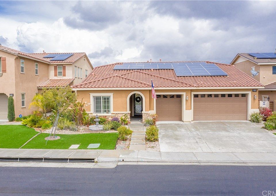 1st image of 36588 Geranium Dr