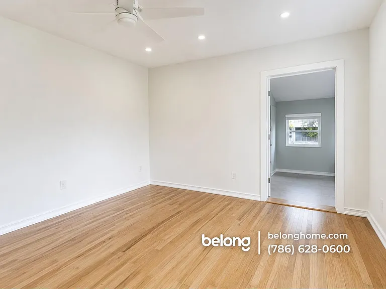 1504 Funston St — Photo 6