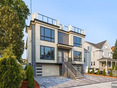 59 Lincoln Ave, Cliffside Park, NJ, 07010