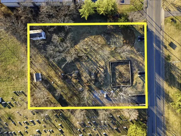 416-420 W 2nd St, Perryville, KY 40468