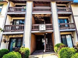 1444 Summergate Pkwy #T, Saint Charles, MO 63303