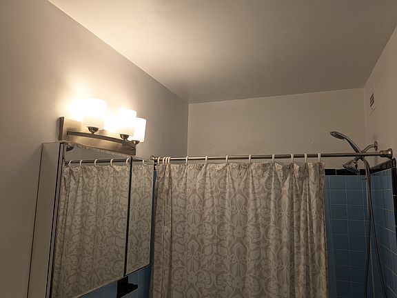 5th image of 1300 S Arlington Ridge Rd APT 103