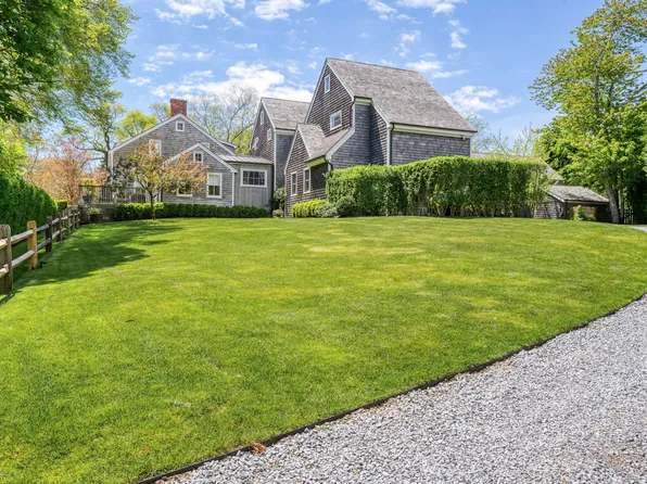 43 N Main St, East Hampton, NY 11937