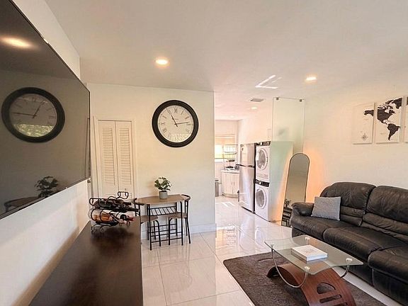 3rd image of 3110 SW 16th St #1