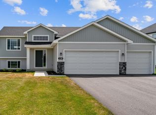 1120 7th Ave NE, Isanti, MN 55040