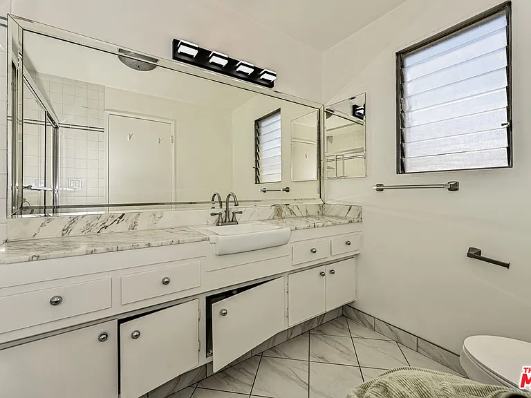 237 N Almont Dr #301 — Photo 8