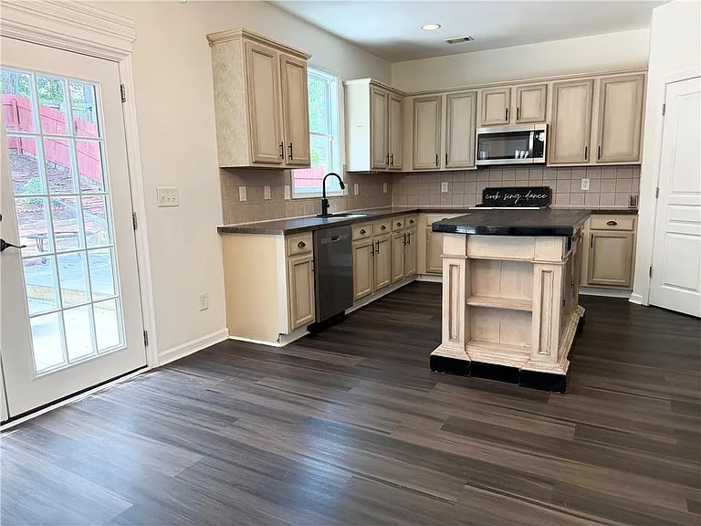 4306 Suwanee Brook Ct — Photo 25