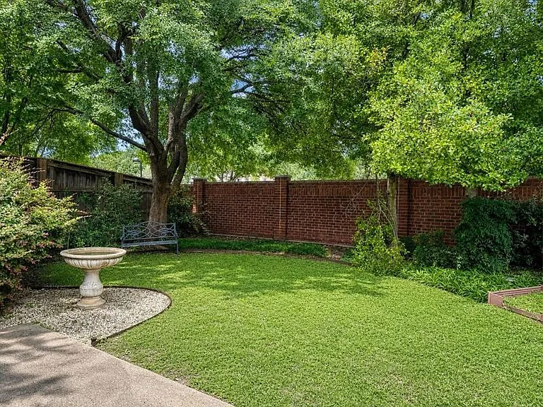 3867 Ridgelake Ct — Photo 14