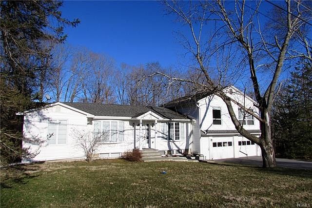 1st image of 20 Pleasant Dr