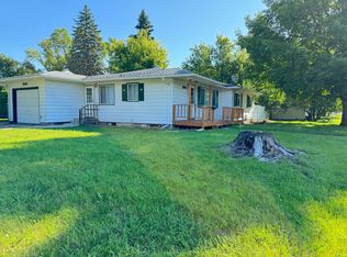 904 20th Ave S, Moorhead, MN 56560