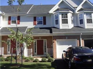 212 Alder Ct, New Brunswick, NJ 08901