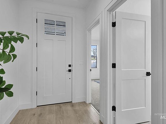 5th image of 9675 W Snow Wolf Ln