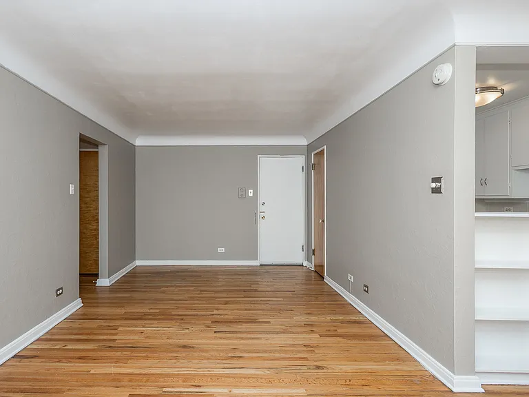 Del Prado — Photo 7