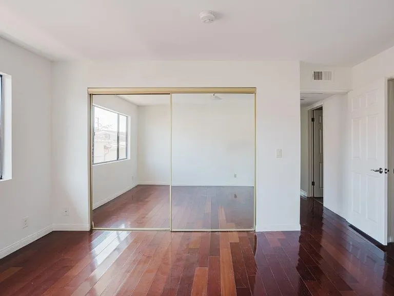 1134 Campbell St #307 — Photo 27