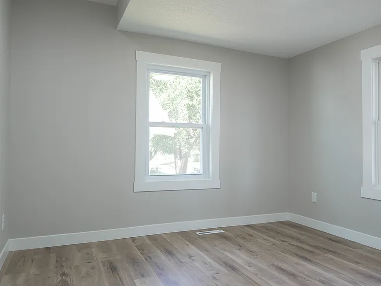 3810 2nd Ave — Photo 7