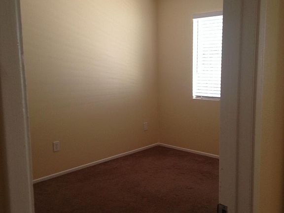 4th image of 32013 Avenue D APT 1
