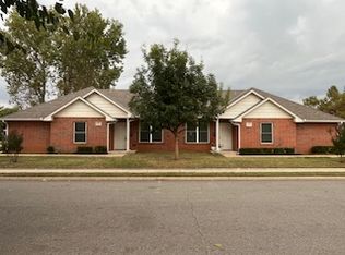 33 E Blanch Ave, Edmond, OK 73034