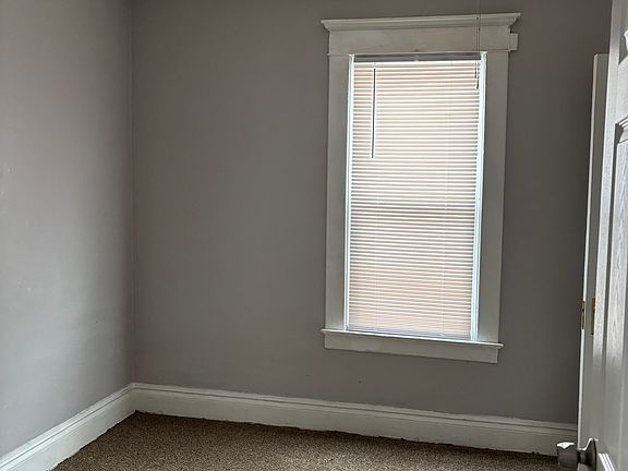 5th image of 661 Oliver St APT 4
