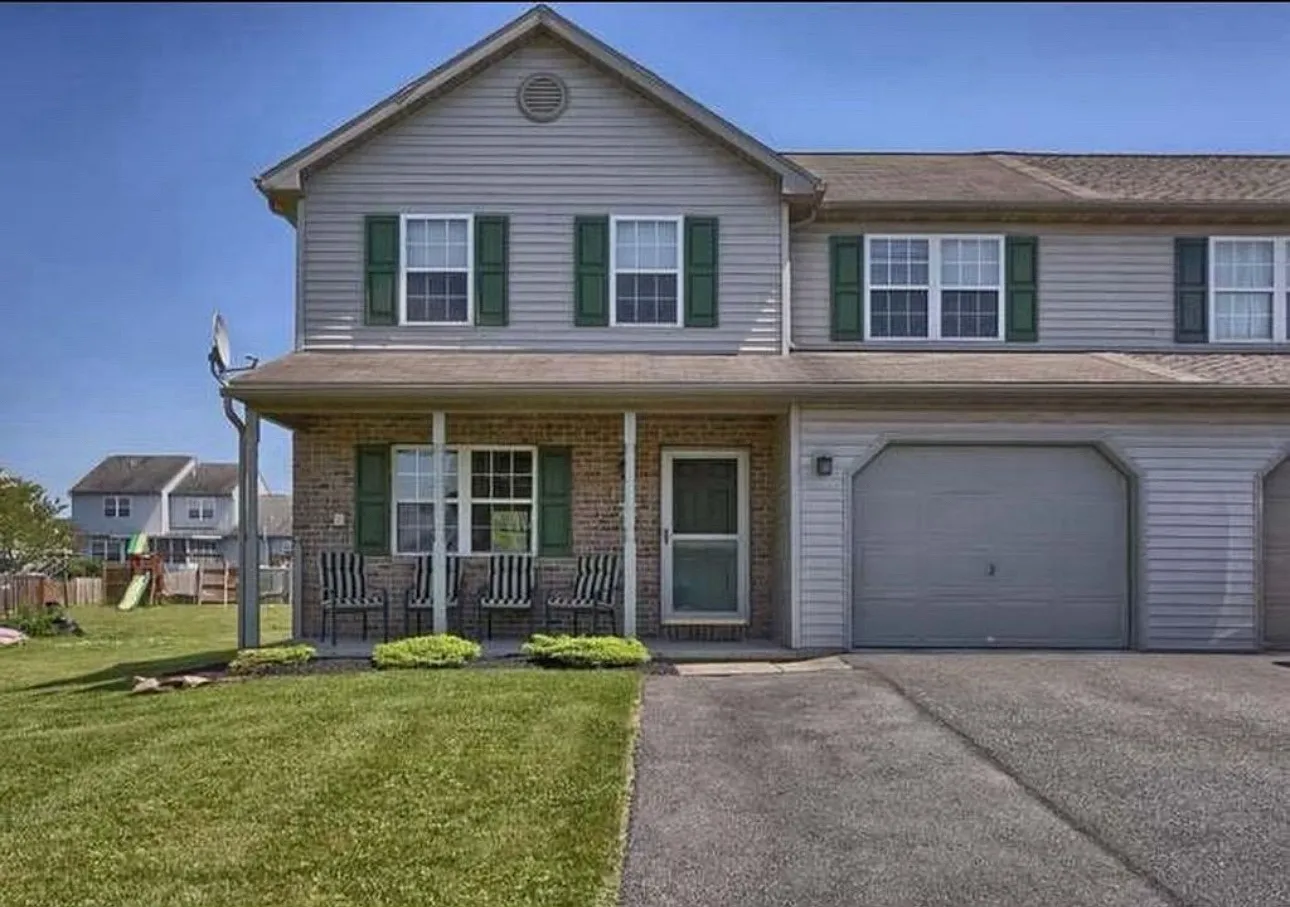 312 Galean Dr — Photo 1