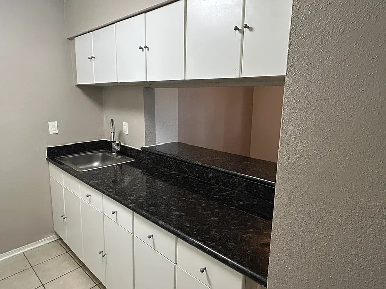 Heights on the Blvd Apts — Photo 17