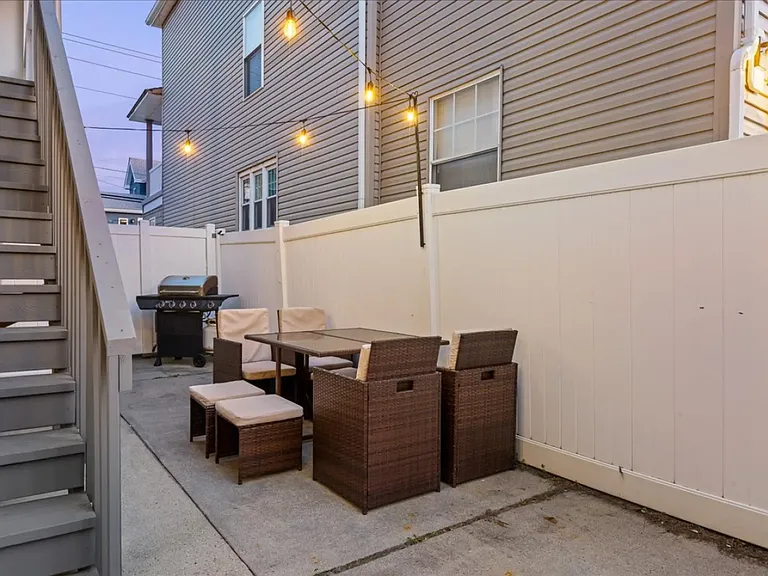 100 N Bryant Ave #B — Photo 9