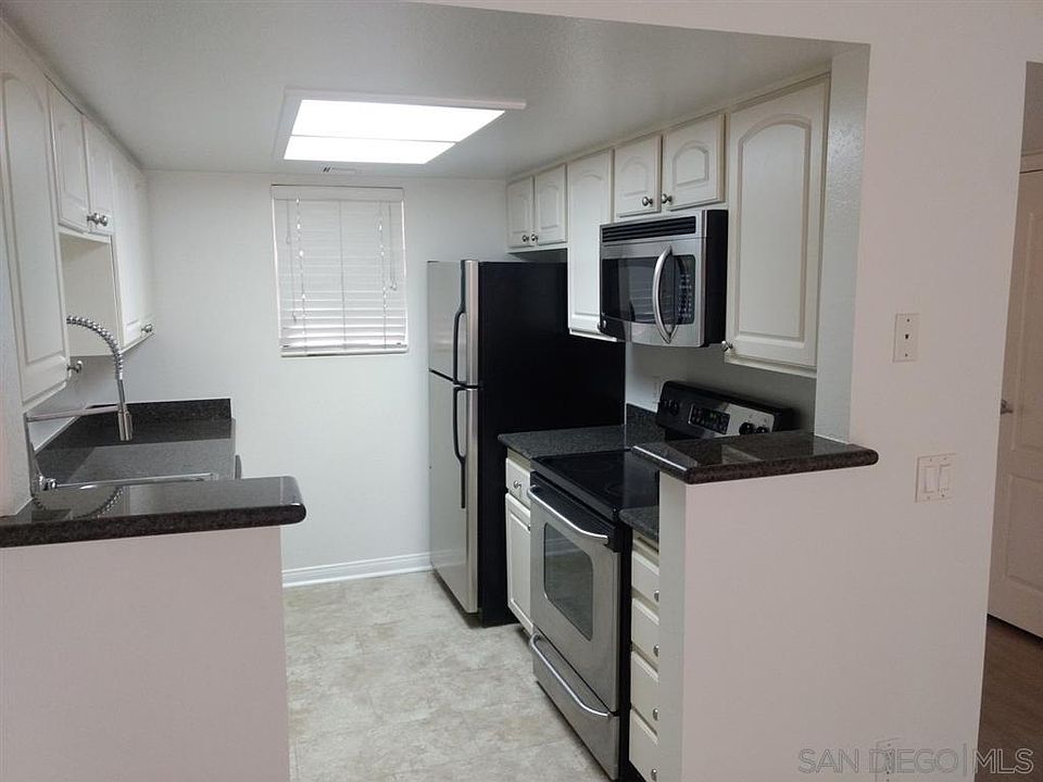 1st image of 12031 Alta Carmel Ct Unit 221