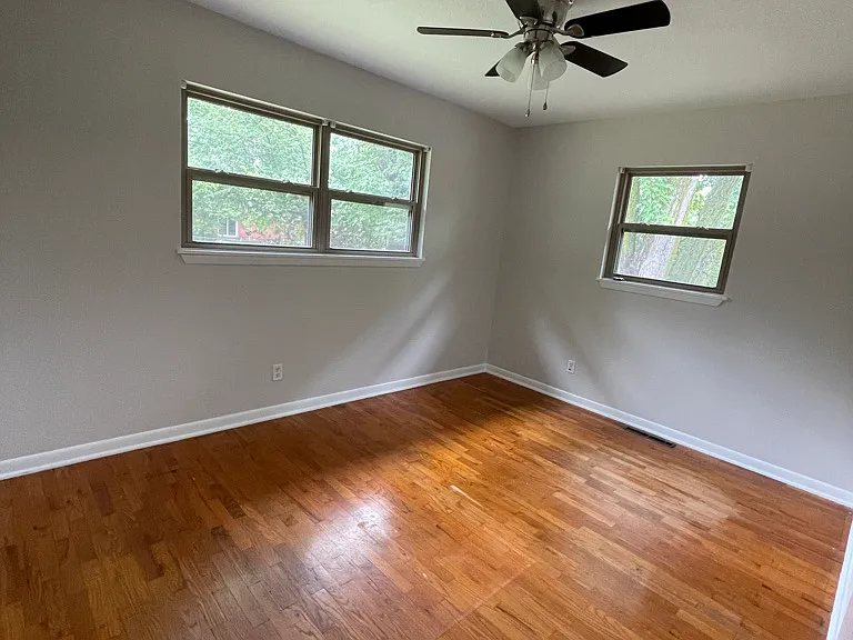 1401 E Eastern Ave — Photo 6