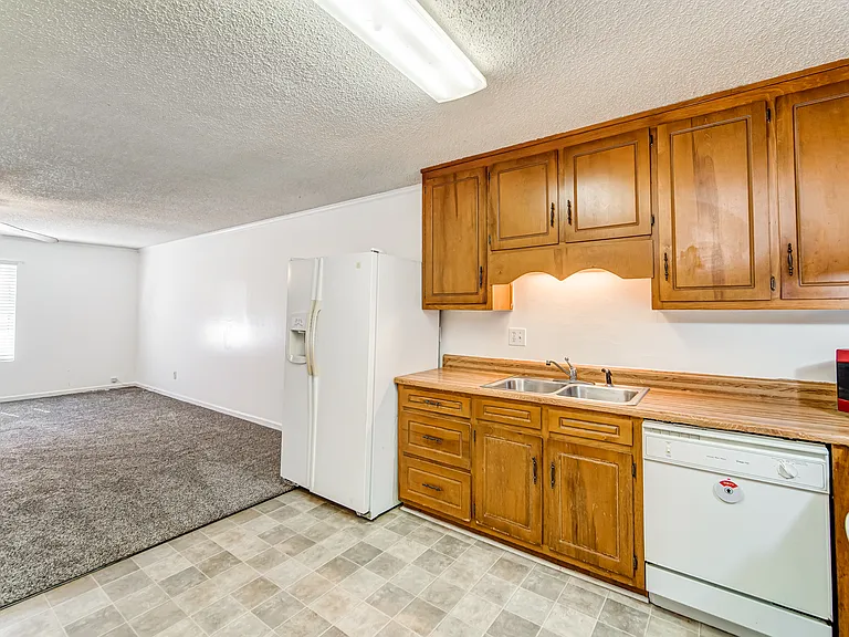 4355 E Paulding Dr — Photo 6