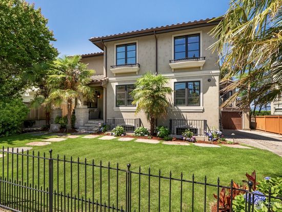 4043 55th Avenue SW, Seattle, WA 98116