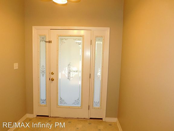 3rd image of 6154 White Creek Ln