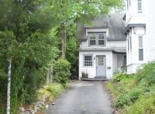 34 Everett St, Manchester, NH 03104