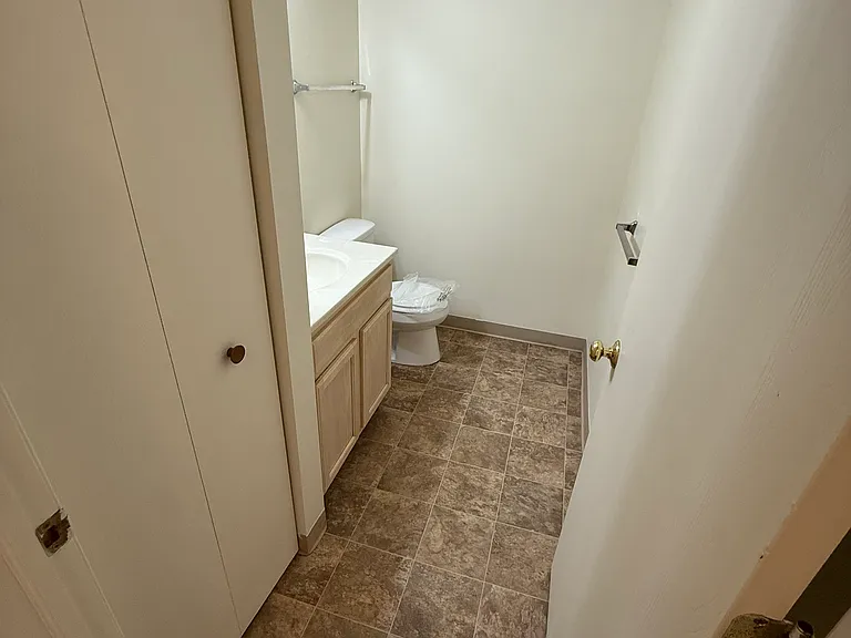 Rosewood Riverside — Photo 9