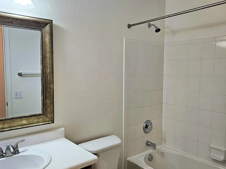 Guest bath additional view