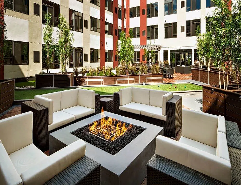 Nexus Apartments — Photo 1