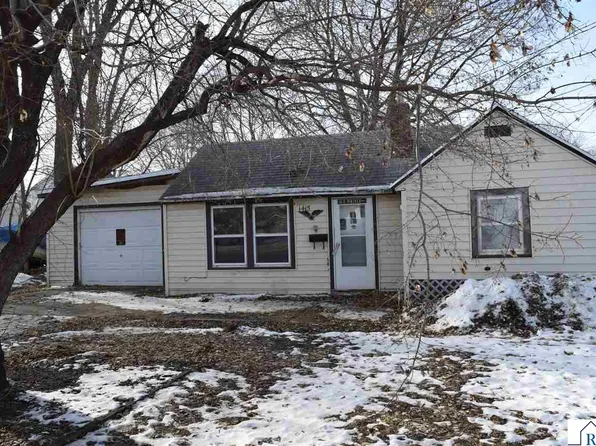 1415 N Elm St, Fairmont, MN 56031