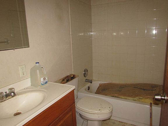 5th image of 20828 SE 203rd St