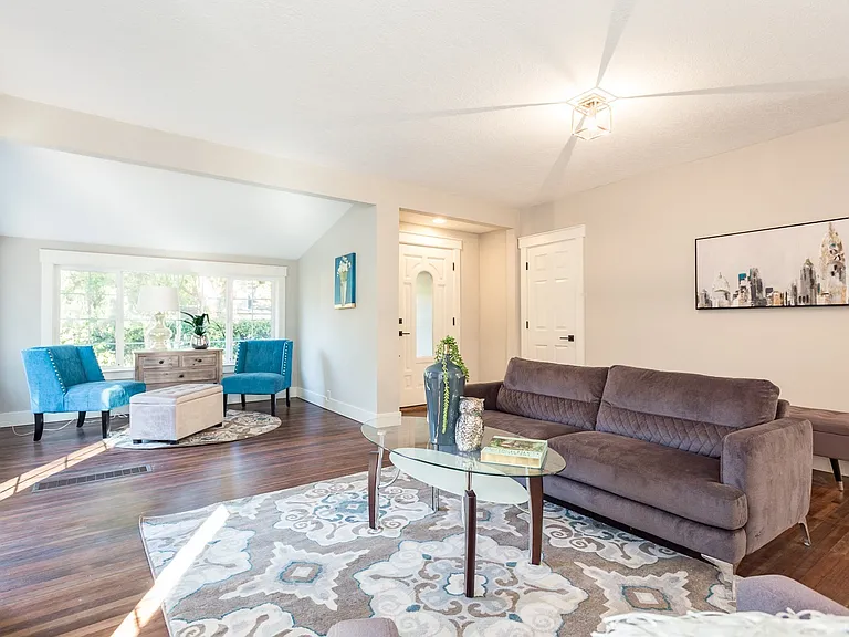5262 Rosewood St — Photo 4