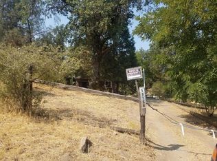 49130 Chapel Hill Dr, Oakhurst, CA 93644
