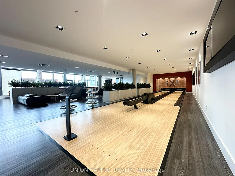 15 Wellington St S #2203 — Photo 14