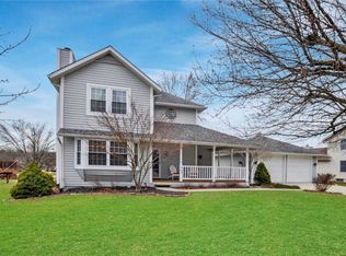 303 Bradington Dr, Columbia, IL 62236