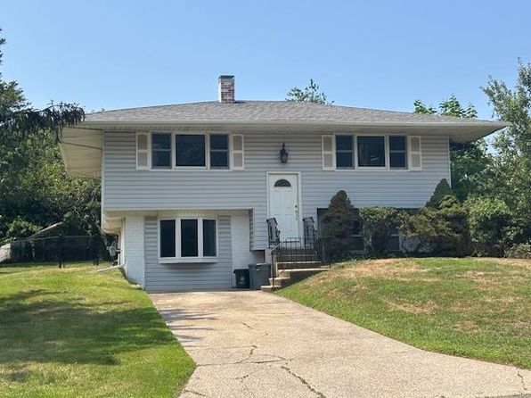 34 Bobcat Ln