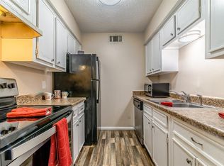 7900 Westheimer Rd APT 106, Houston, TX 77063