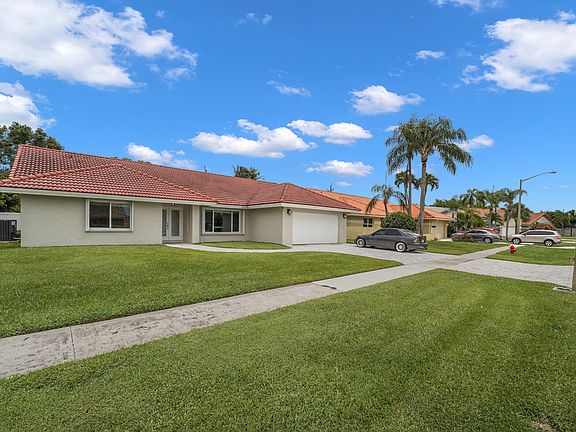 4th image of 6040 Sunberry Circle