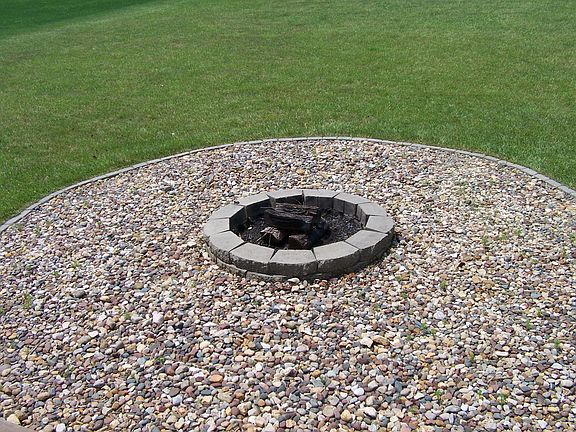 Fire pit