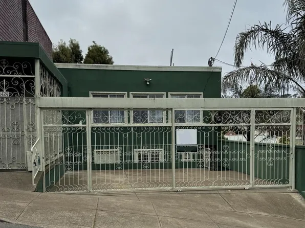 424 Tocoloma Ave, San Francisco, CA 94134